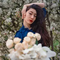 ilustrasi zodiak perempuan/Photo by Mathieu Stern on Unsplash