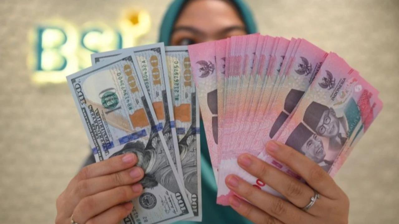 Tekanan Global Mereda, Rupiah Diprediksi Tutup Menguat Hari Ini