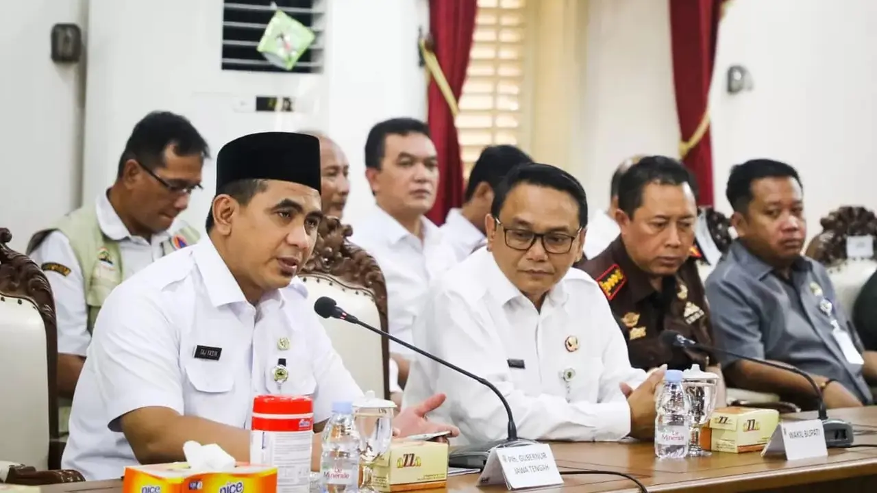 Wagub Jateng Taj Yasin usai penyerahan SK penunjukan Wabup Risma menjadi PLT Bupati Pati. (Liputan6.com/Arief Pramono)