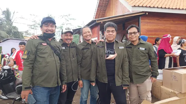 KoPHI menyalurkan bantuan di Dusun Renteng, Desa Sumberluwuh, Kecamatan Candipuro, Lumajang, Jawa Timur.
