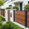 7 Inspirasi Pagar dengan Sentuhan Kayu Sintetis yang Bikin Fasad Rumah Makin Elegan