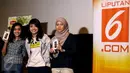 Keceriaan para Cinemaholic saat mendapat door prize usai nobar di studio Blitz Megaplex, Jakarta, Sabtu (8/8/2015). Cinemaholic bersama Liputan6.com gelar nonton bareng Mision Impossible Rogue Nation (Liputan6.com/Helmi Afandi)