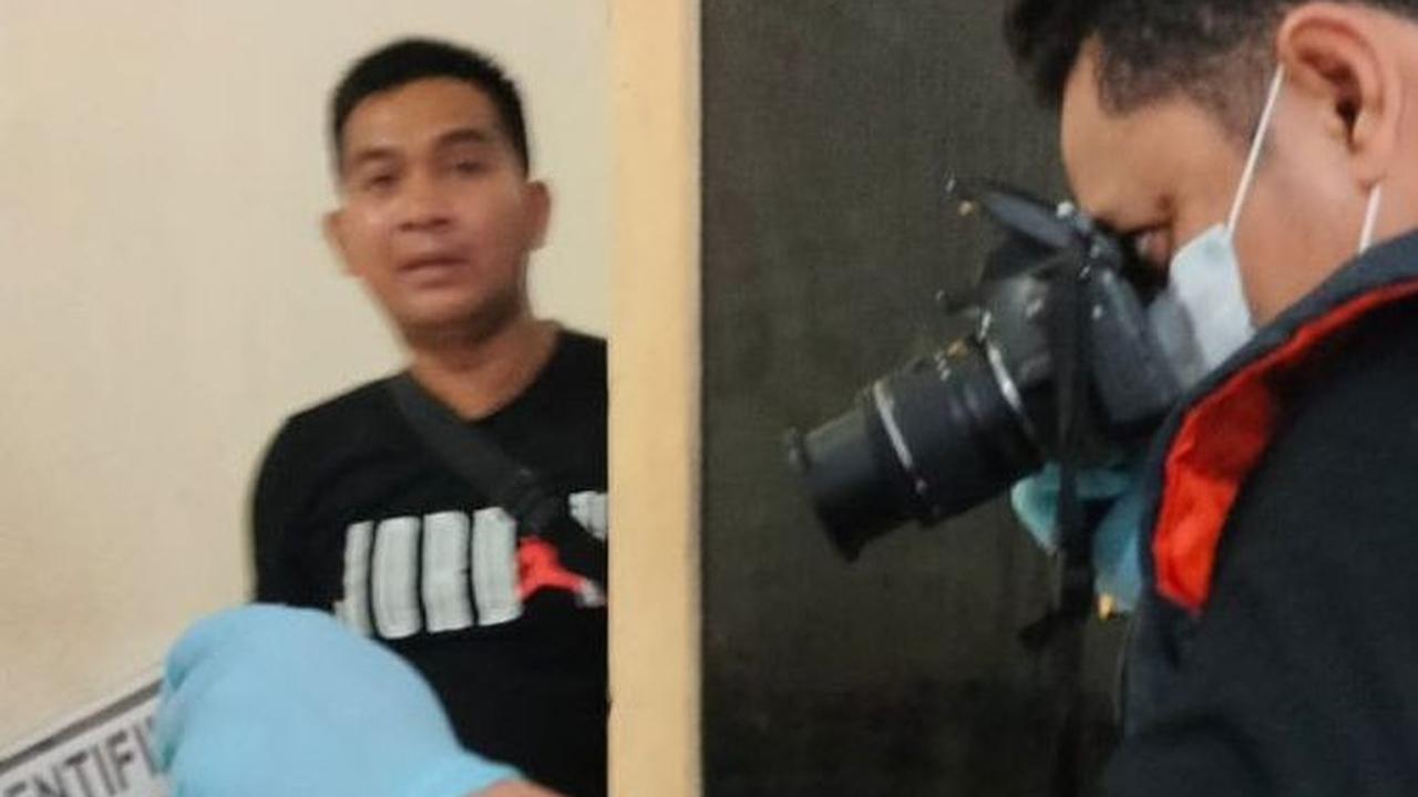 Terlihat juga waktu rekaman CCTV menunjukkan Senin tanggal 19 April 2024 pukul 21:22:10.