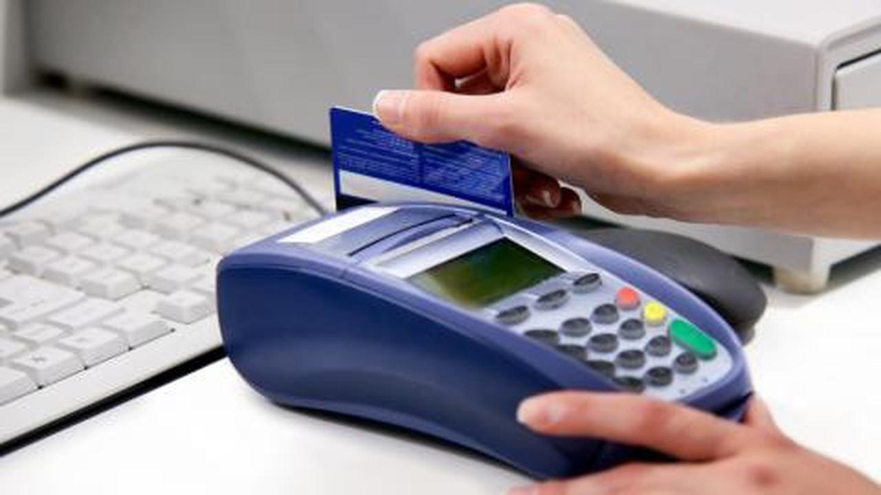 Mandiri sediakan kartu debit Visa