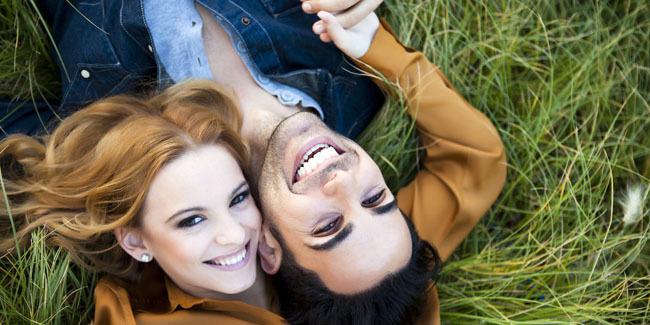 Alasan wanita memilih pasangan dengan usia matang/copyright Shutterstock.com