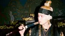Suga BTS sebagai Agust D dalam video musik "Daechwita." (Big Hit Music via Soompi)