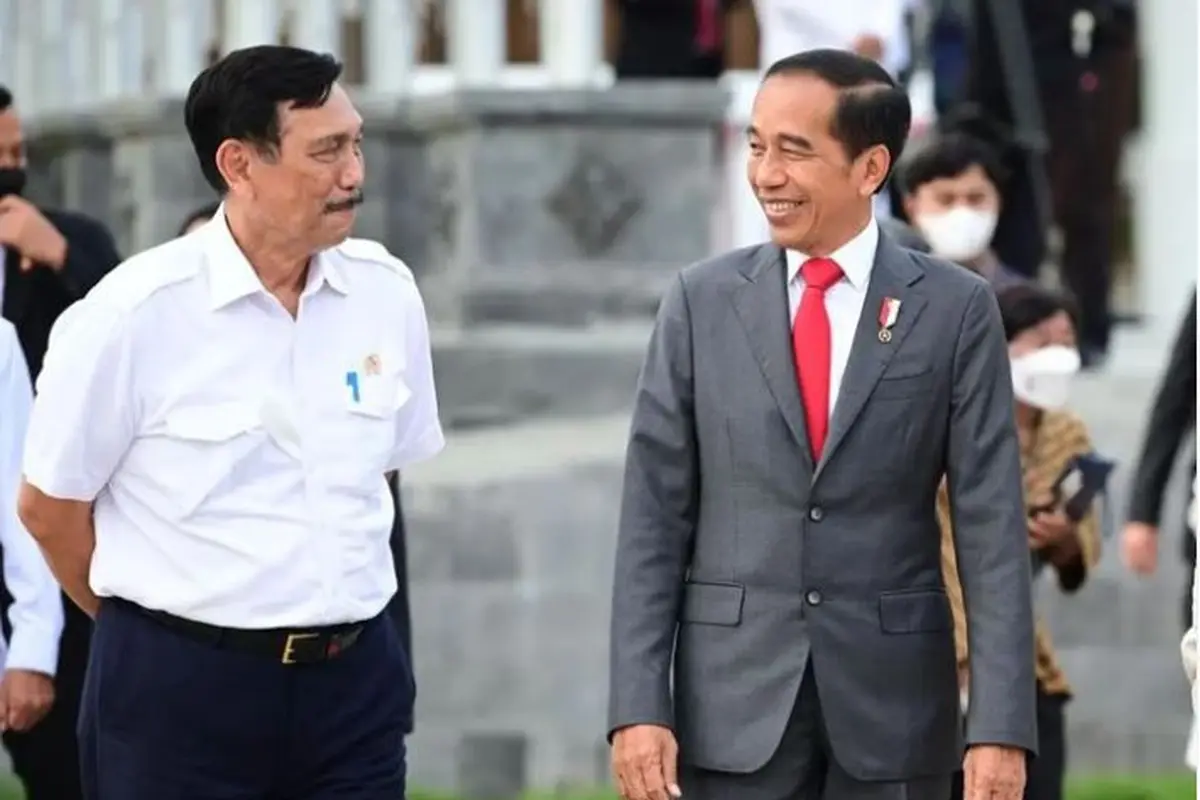 Menteri Koordinator Bidang Kemaritiman dan Investasi (Menko Marves) Luhut Binsar Pandjaitan memberikan ucapan selamat ulang tahun kepada Presiden Jokowi, Rabu (21/6/2023). (Foto: instagram@luhut.pandjaitan)