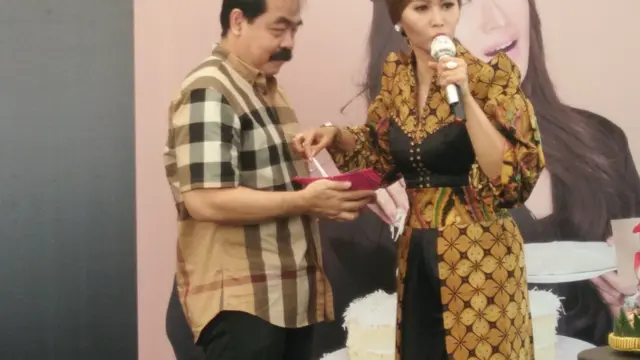 [Bintang] Inul Daratista