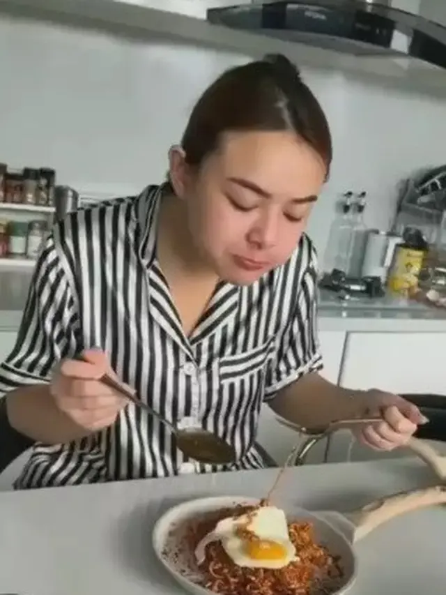 Potret Dapur Rumah Amanda Manopo, Serba Putih Minimalis Tapi Cantik