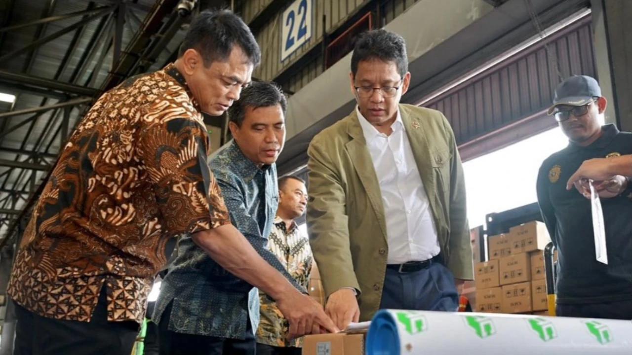 VIDEO: Purbaya Sidak Pelabuhan Tanjung Perak, Barang Impor Rp117Ribu Dijual Online Rp50 Juta "Gila Mereka!"