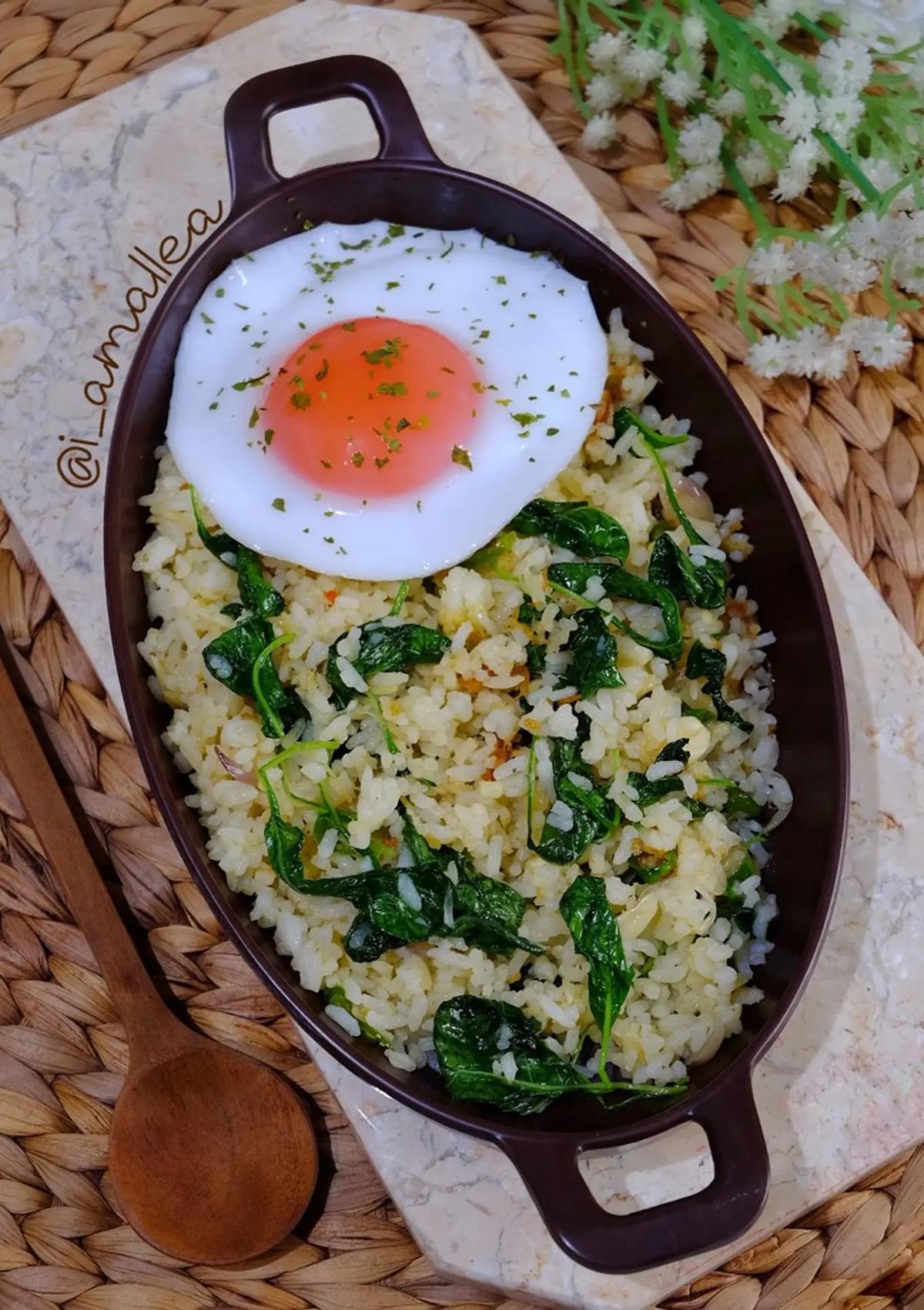Nasi Goreng Bayam