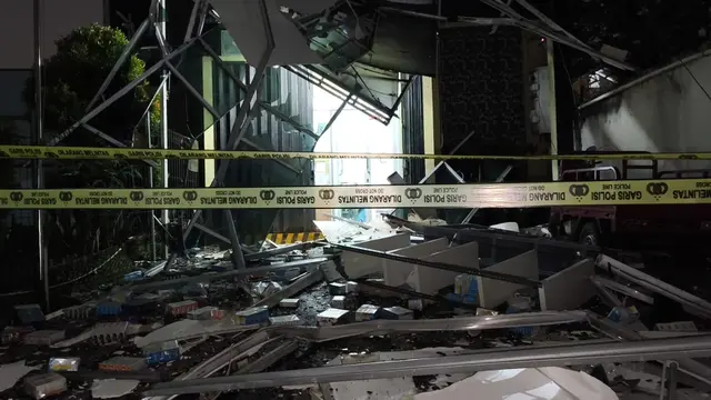 Kondisi Gedung Nucleus Farma  di jalan Jombang, Pondok Aren, Kota Tangerang Selatan