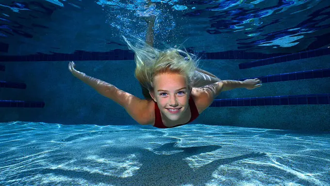 12 Ide Bikin Kolam Renang Sendiri Buat Menghadapi Kemarau