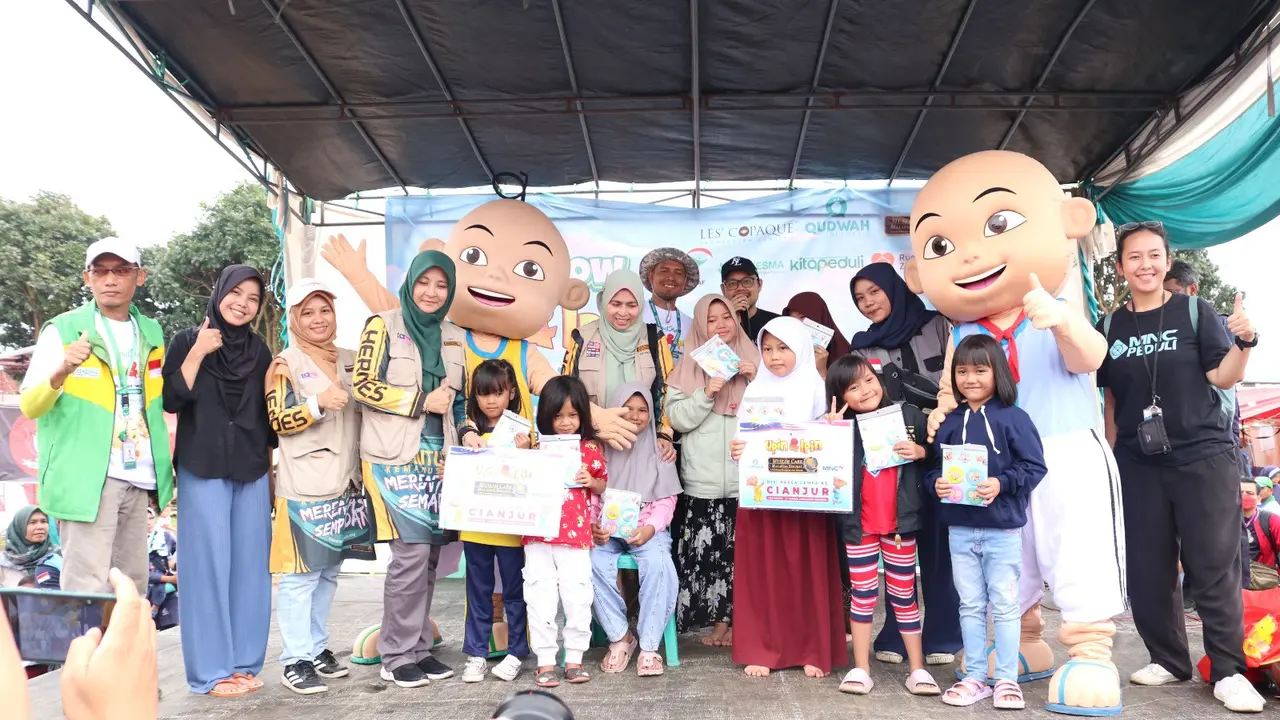 Lembaga Amil Zakat Nasional (Laznas) Yakesma memberikan trauma healing kepada anak-anak korban gempa di Cianjur, Jawa Barat (Istimewa)