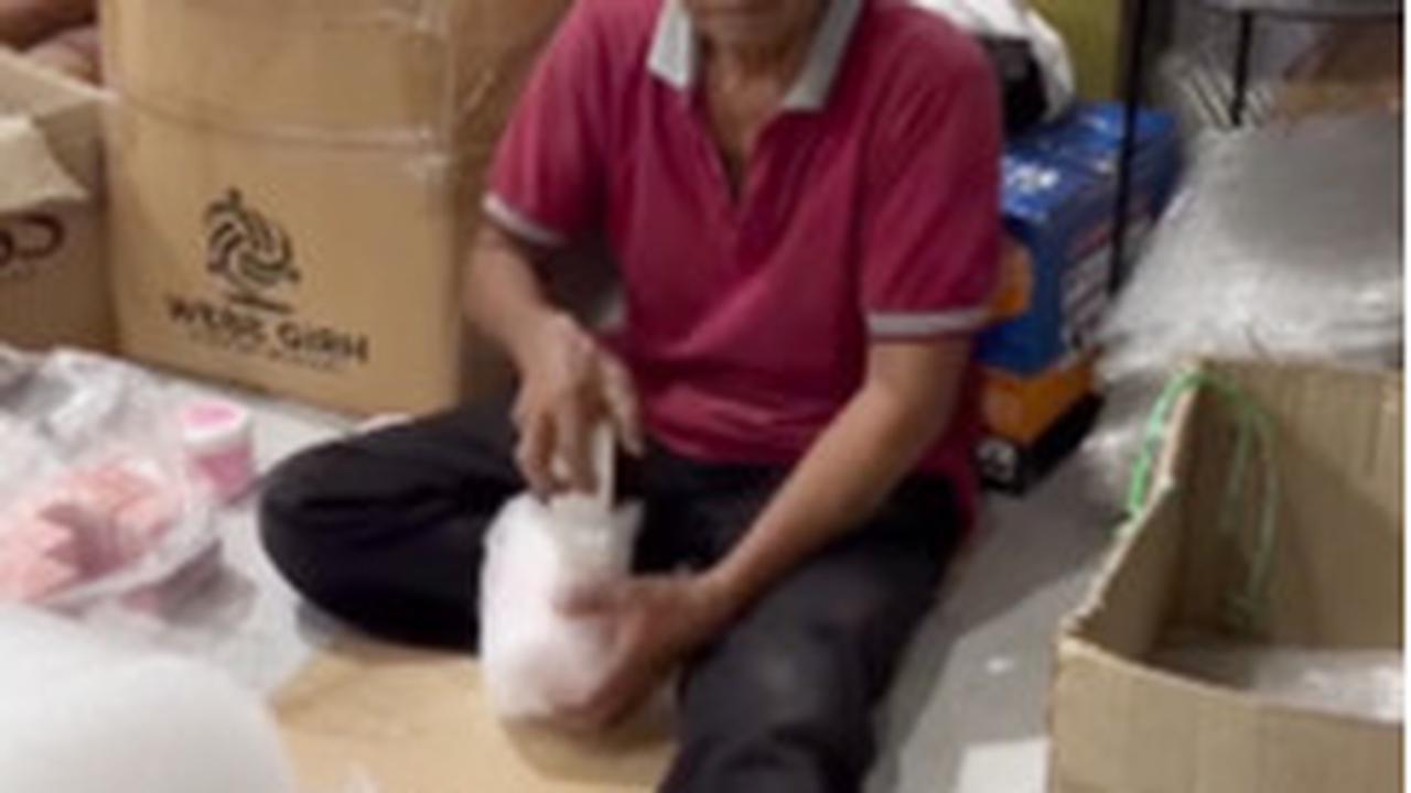 Pengusaha UMKM Ini Pilih Pekerjakan Lansia hingga Ibu Rumah Tangga