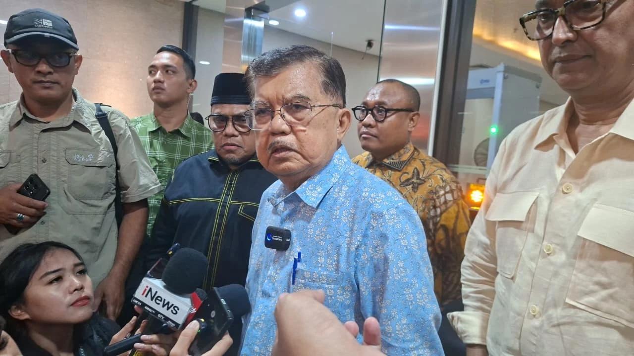 JK Yakini Keaslian Ijazah Jokowi: Stop Perkara Ini, Tinggal Perlihatkan Ijazahnya yang Asli