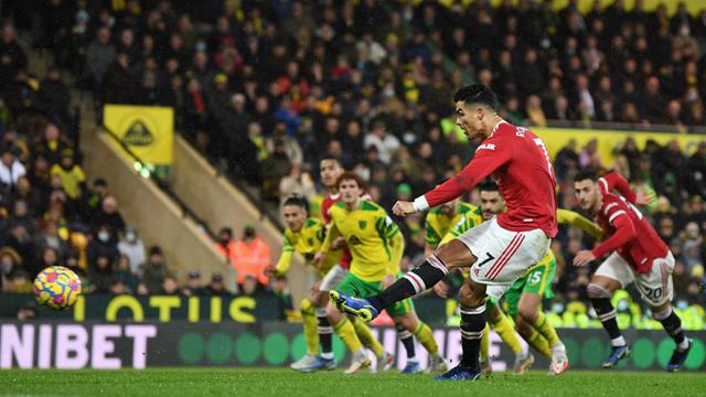 FOTO: Ronaldo Bawa MU Curi Poin Penuh dari Markas Norwich City