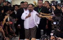 Di Rutan Guntur, Luthfi jadi imam dan rajin ibadah