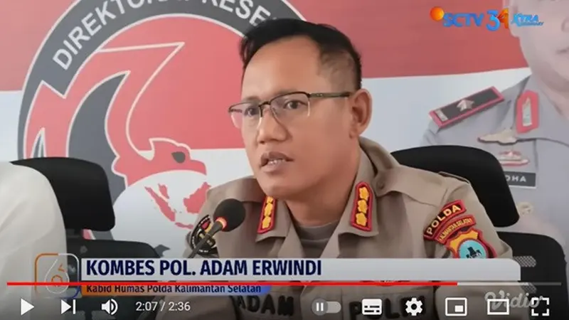 Kabid Humas Polda Kalsel, Kombes Adam Erwindi. (YouTube Liputan6)