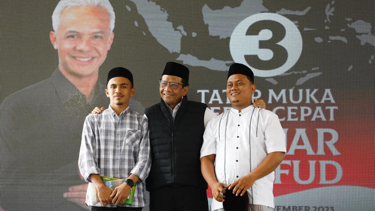 Tokoh Mentawai, Pdt Firman Simanjutak juga menyampaikan pesan serupa yakni perlindungan dan pembangunan masyarakat adat.&nbsp;<br>