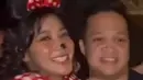 Terbaru saat Halloween, Nay pilih tampil jadi Minnie Mouse. Sedangkan Arfito terlihat simple dengan t-shirt, casual blazer dan dasi kupu-kupu kuning [@naymirdad]