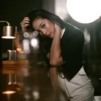 Jika mengingat cerita di masa lalu, terkadang menjadi hal yang lucu dan juga bisa dijadikan pelajaran. Seperti halnya Anya Geraldine yangjuga pastinya memiliki kenangan di masa lalu. (Instagram/anyageraldine)