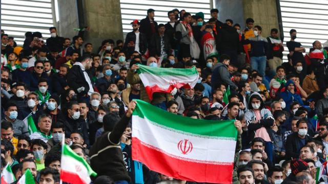 Pertandingan kualifikasi Piala Dunia antara timnas Iran melawan Lebanon di stadion Imam Reza kota Mashhad, Iran Selasa (29/3).