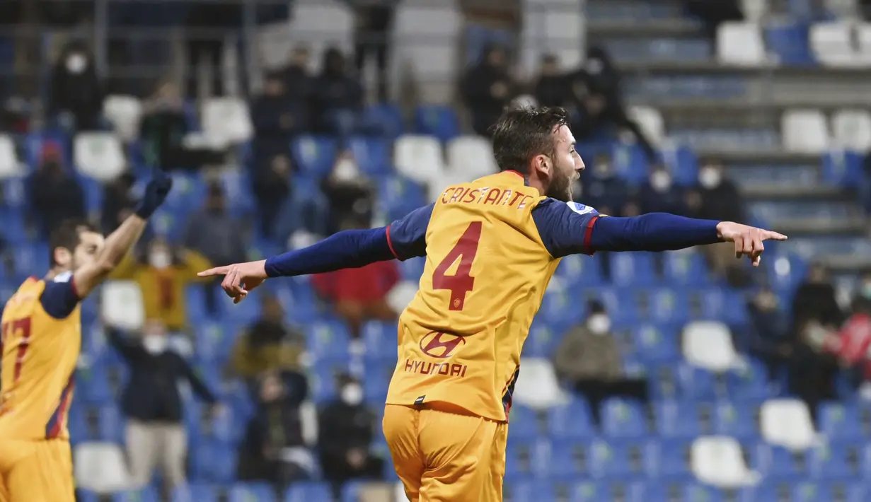 Gol Bryan Cristante pada menit 90+4 menyelamatkan AS Roma dari kekalahan. (Massimo Paolone/LaPresse via AP)