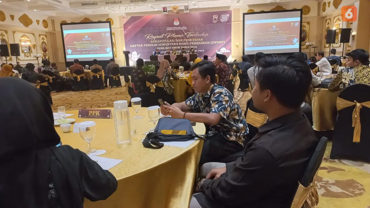 Proses penetapan DPSHP oleh KPU Banyuwangi di Hotel Aston Banyuwangi (Hermawan Arifianto/Liputan6.com)