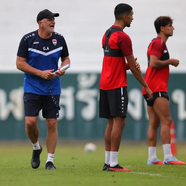 Graham Arnold - Timnas Irak