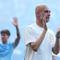Pep Guardiola resmi berpisah dengan Manchester City setelah sepuluh tahun di Etihad Stadium. (AP Photo/Alastair Grant)