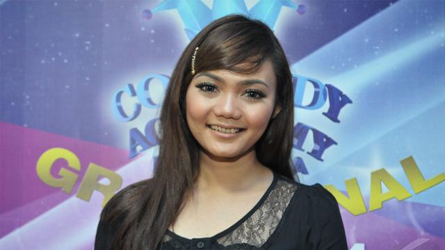 Maju Mundur Cantik Single Baru Dari Rina Nose Showbiz Liputan6 Com