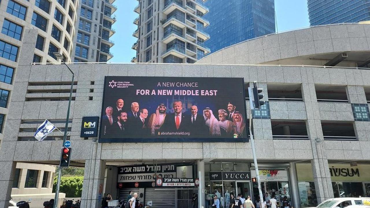 baliho di tel aviv
