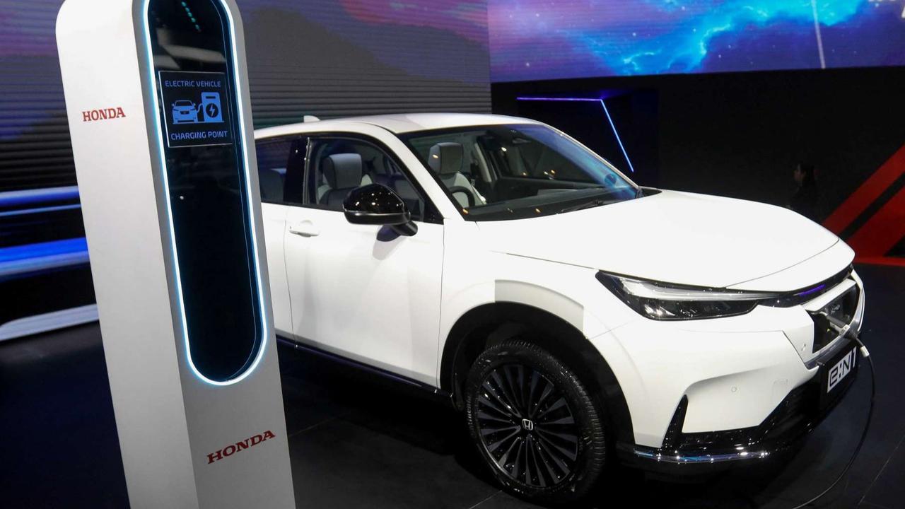 Mobil baru di IIMS 2025
