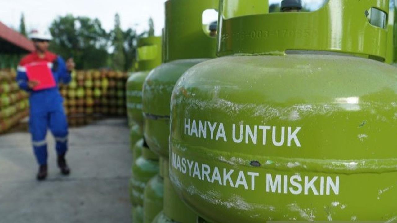 Cerita Warga Antre Beli LPG 3 Kg, Disuruh Bawa KTP dan Kartu Keluarga
