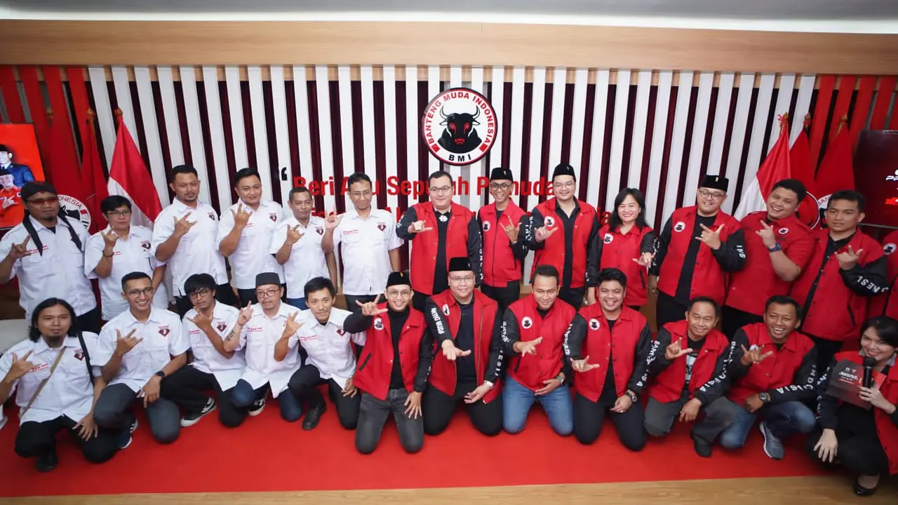 Pasca deklarasi Ganjar Pranowo sebagai capres dari Partai Perjuangan Demokrasi Indonesia Perjuangan, Relawan Sahabat Ganjar melakukan konsolidasi dengan Banteng Muda Indonesia (BMI) (Istimewa)