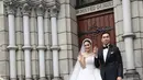 Pernikahan mewah digelar layaknya pernikahan di negeri dongeng. Banyak yang takjub dengan suasana pernikahan pasangan yang menjalin hubungan selama tiga tahun ini. (Nurwahyunan/Bintang.com)
