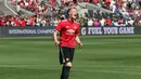 Pemain Muda Manchester United, Scott McTominay mencetak satu gol saat laga persahabatan melawan Velerenga di Ullevaal Stadion (30/7/2017). (AFP/Beck Diefenbach)