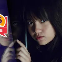 Hanin Dhiya mencuri perhatian karena lagu lagu cover di youtube. Siapa sebenarnya Hanin Dhiya?