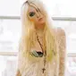 Taylor Momsen mantab ngerock dan tinggalkan karier Hollywoodnya.