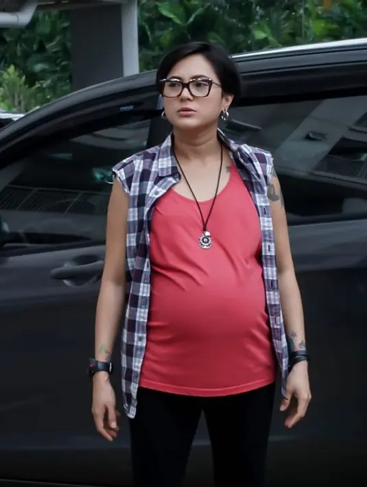 (Instagram/popsovia)