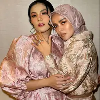 Olla Ramlan dan Nindy Ayunda (Sumber: Instagram/nindyayunda)