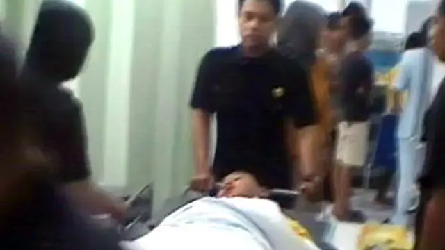[VIDEO] Bus Masuk Parit, 28 Penumpang Terluka