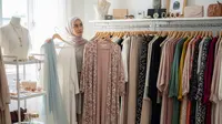 Tips Mix and Match Pakaian Stok Lemari untuk Lebaran, Hemat Tetap Stylish