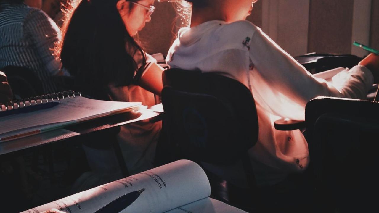 <b>Tips Menyikapi Masa Pubertas pada Anak Remaja</b>