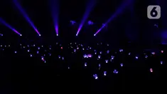 Penyanyi asal Korea Selatan, Taeyeon menggelar konser solonya bertema Taeyeon Concerts - The Odd of Love in Jakarta di Indonesia Convention Exhibition (ICE), BSD City, Tangerang Selatan, Banten, Sabtu (22/7/2023). (Liputan6.com/Helmi Fithriansyah)