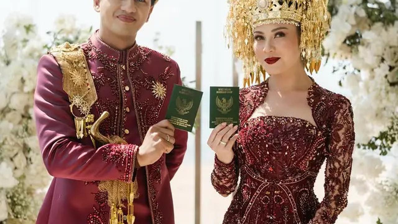 8 Potret Akad Nikah Harris Vriza dan Haviza di Bali, Beri Mahar Emas Batangan