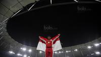 Atlet atletik Indonesia, Eki Febri Ekawati, meraih medali emas SEA Games cabang atletik nomor tolak peluru di Stadion Bukit Jalil, Kuala Lumpur, Jumat (25/8/2017). (Bola.com/Vitalis Yogi Trisna)