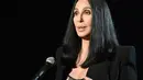 Cher mengaku mendapat banyak sekali ancaman pembunuhan dari pendukung Donald Trump. Namun aktris tersebut tak gentar bersuara. (Frazer Harrison / GETTY IMAGES NORTH AMERICA / AFP)