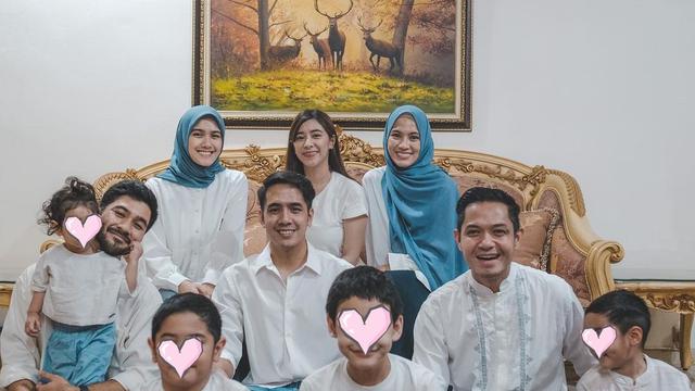 Adik Mantap Berhijab, Ini 6 Potret Alyssa dan Annissa Soebandono saat Kenakan Hijab